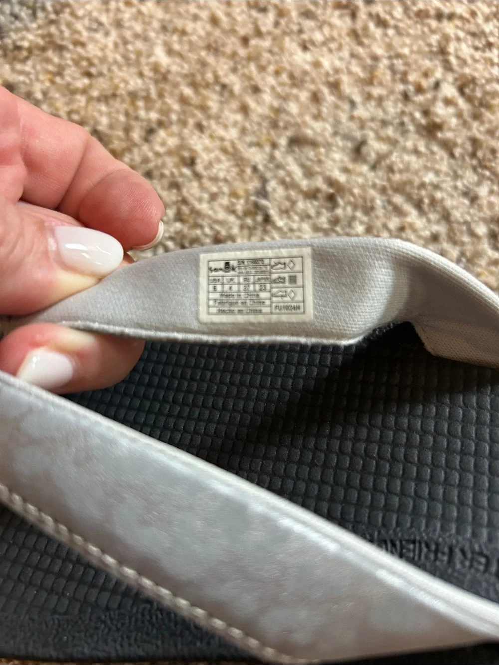 Sanuk Women’s Black Flip Flops with Light Gray Straps